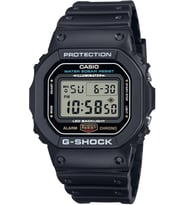 CASIO G-SHOCK DW-5600UE-1DR SİYAH SİLİKON KORDON DİJİTAL ERKEK KOL SAATİ