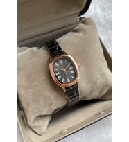Özel Kutulu Minimal Kadın Kol Saati Siyah Kordon Rose Gold Zarif Metal Kordon Kasa Arkadaşa Sevgiliye Kardeşe Eşe Hanıma Halaya Anneye Hediye Ablaya Teyzeye Doğum Günü Yıl Dönümü Sevgililer Günü Kol Saati Hediyesi İndirimli Doğum Günü Not Kartı