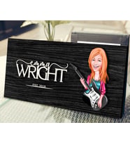 BK Gift Kişiye Özel Kadın Gitarist Karikatürlü Kabartma Figürlü Ahşap Tablo, Duvar Dekoru, Arkadaşa Hediye, Özel Tasarım Ev Hediyesi-1 (Siyah)