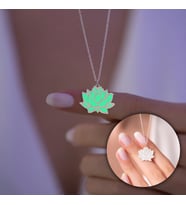 925 Ayar Gümüş Gece Parlayan/Fosforlu Lotus Tasarımlı Kadın Kolye