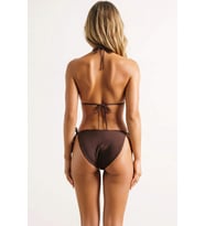 Kadın Bikini Takımı Ayarlanabilir Üçgen Kap Kolsuz Süper Yüksek Bel Slip Aksesuarlı Düz Örme Simli