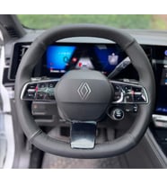 DİKİŞLİ DİREKSİYON KILIFI SİYAH DERİ NOKTALI DERİ SİYAH DİKİŞLİ RENAULT AUSTRAL İÇİN