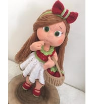 Mia Çilek Kız Amigurumi Organik Oyuncak
