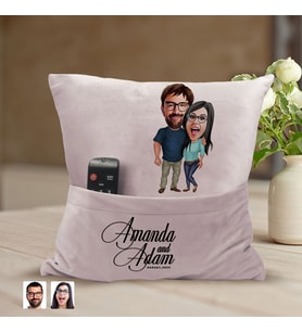 BK Gift Kişiye Özel Sevgililer Karikatür Tasarımlı Organizer Kumanda ve Atıştırmalık Cepli Pembe Kırlent Yastık-109 Arkadaşa Hediye, Cepli Yastık