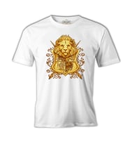 A Lion Head in Heraldic Style Beyaz Erkek Tshirt