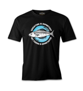 Fishing is Important Siyah Erkek Tshirt