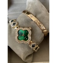 Özel Kutulu Altın Gold Yeşil Renk Bileklikli Zirkon Taşlı Metal Kordon Geometrik Kadın Kol Saati Hediye Sevgiliye Anneye Ablaya Eşe Hanıma Kardeşe Teyzeye Doğum Günü Yıl Dönümü Hediye