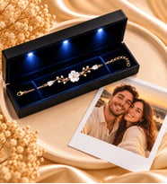 925 Ayar Gümüş Kadın Bileklik Gold Manolya Çiçeği Kişiye Özel Fotoğraflı Premium Işıklı Kutulu