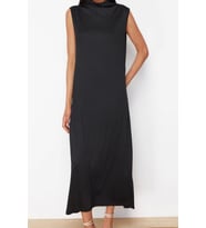 Moda Stil Regular Dik Yaka Maxi Boy Tesettür Örme Dalgıç Scuba Kolsuz Astar İçlik Elbise (Siyah)