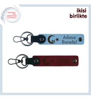 Arkadaşa Cumhuriyet Ruhu – Çocuk Ve Ayyıldız Temalı 2'li Set Anahtarlık Hediyesi, Gök Mavi-Bordo