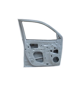 TOYOTA HILUX- PICK UP- 20/24; ÖN KAPI KOMPLE SOL ÇELİK BARLI SİYAH(İCELİ/ÇEKOMASTİKLİ)(ÇİFT KABİN)