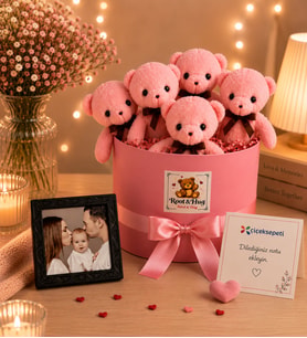 Kişiye Özel Fotoğraflı Silindir Kutuda Peluş Ayıcık Buketi ve 6x6 Fotoğraf Çerçevesi Pembe Hediye Seti Root&Hug