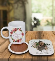 Kişiye Özel Tasarım Kupa Bardak Ve Fotoğraflı Ahşap Bardak Altlığı 99423 (Krem)