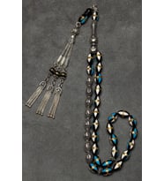 Erkek Hediye Gümüş Püsküllü 7.5x11.5mm Arpa Kesim Işlemeli Kuka Tesbih (Çok Renkli)