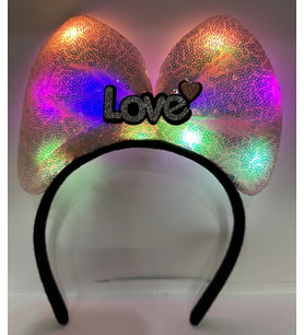 Led Işıklı 3 Farklı Fonksiyonda Yanan Gümüş Love Yazılı Toz Pembe Fiyonk Taç 20x17 Cm