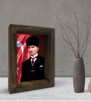 BK Gift Atatürk Tasarımlı Dekoratif Doğal Masif Ahşap Çerçeve 15x20cm-23 (Beyaz)