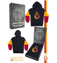 Galatasaray Orijinal Lisanslı Siyah Kapüşonlu Çocuk Sweat Kişiye Özel Kutulu