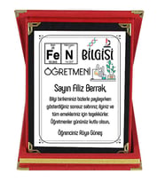 Fen Bilgisi Öğretmenine Hediye İsim Baskılı Plaket - Öğretmenler Günü Hediyesi (Kırmızı)