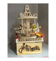 Doğal Ahşap Atlı Karınca Müzik Kutusu Kurmalı Şekilde Çalışır