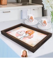 BK Gift Kişiye Özel Kadın Aşçı Karikatürlü Doğal Ahşap Tepsi ve 2’li Kahve Fincan Seti-3