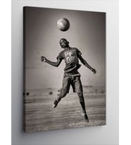 Kanvas Tablo Futbol Oynayan Afrikalı Çocuk