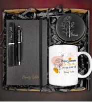 Öğretmenler Günü Kişiye Özel Pastel Dünyanın En İyi Öğretmeni Tasarımlı Kupa &Kişiye Özel Mum&Kişiye Özel Defter&Kişiye Özel Kalem Hediye Kutusu