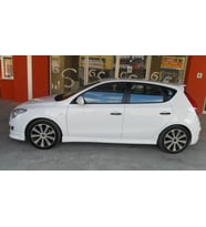 hyundai i30 yan marşpiyel takımı ( eski kasa )