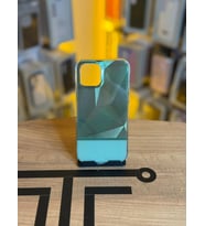 iPhone 12 / 12 Pro Uyumlu Kristal Görünümlü Geometrik Desenli Parlak Kılıf (Açık Yeşil)