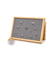 Şık 60’lı Bastırmalı Yüzük Tablası, Bambu Çerçeveli, Gri Kadife 20x30cm
