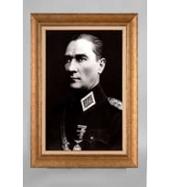 Altın Varaklı Paspartulu Çerçeveli Atatürk Tablo sd635