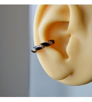 Siyah Taşlı Bombeli Düz Earcuff Sıkıştırma Kıkırdak Küpe (Çok Renkli)