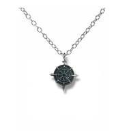 Viking Pusulası Antik Görünümlü Unisex Kolye – 60 cm Zincirli, Vegvísir Sembolüyle Koruma (Gümüş)