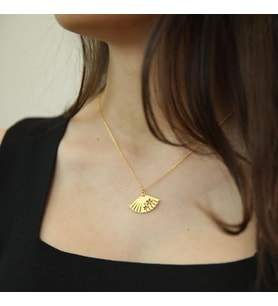 Kişiye Özel 925 Ayar Gümüş Tasarım Kiraz Çiçek Desenli Yelpaze Kolye (Gold)