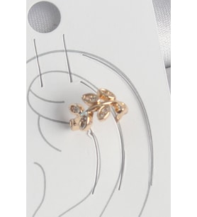 Pirinç Gold Renk Zirkon Taşlı Yaprak Model Kadın Kıkırdak Küpe