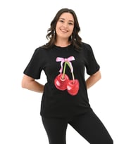 Kadın Büyük Beden Kiraz Baskılı T-shirt 1785-24 (Siyah)