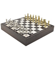 GiftHome Orta Boy Metal ROMA İMPARATORLUĞU Satranç Takımı Parlak ve Ceviz Desenli Sandıklı MDF Tahtası(36X36X6 cm.)