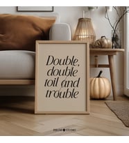 Minimalist Cadılar Bayramı Duvar Sanatı: Çift Çift Emek ve Sıkıntı ( )