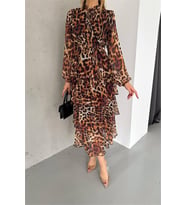 Neşeli butik kadın eteği kat kat leopar desenli şifon elbise NBKKLF2036 (Kahverengi)