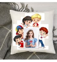 Kişiye Özel Çizgi Karikatür  İpeksi Kadife Çocuk Odası Yastığı Kız