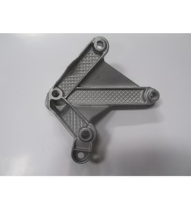 RENAULT SCENIC- 2- 03/09; MOTOR TAKOZU BAĞLANTI KULAĞI 1.5DCI 8200043084 1445-7520