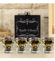 Kişiye Özel Cep Matarası ve 4'lü Kuru Kafa Shot Bardak Seti