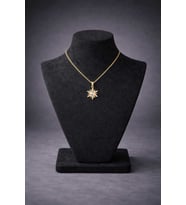 Gold Renk Güneş Figürlü Opal Taşlı Kolye