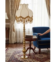 Beyaz Kadife Gold Saçaklı Başlık Gold Ahşap Ayaklı Lambader Vintage Model 170x50cm