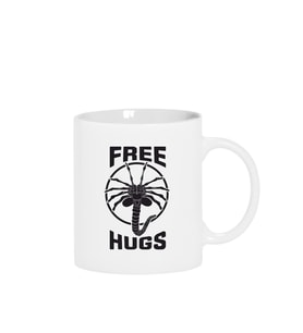 Free Facehugger Hugs Beyaz Kupa Bardak