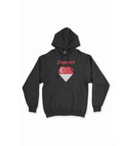 Singapur Bayraklı Kalpli Siyah Sweatshirt Hoodie