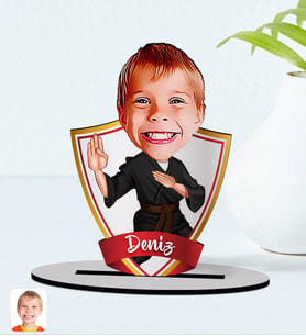 BK Gift Kişiye Özel İsimli Çocuk Karateci Karikatürlü Ahşap Biblo Model-1