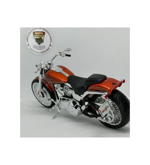 Harley Davidson 2014 CVO Breakout 1:12 Diecast Motosiklet