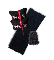 Tofaş Torpido Üstü Uzun Tüylü Siyah Peluş Örtü & Siyah Polar Boyun Yastık & Vites Püskülü