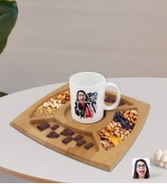 BK Gift Kişiye Özel Kadın Big Boss Karikatürlü Beyaz Kupa ve Doğal Masif Ahşap 4 Bölmeli Sunum Tabağı Çerezlik Hediye Seti-3