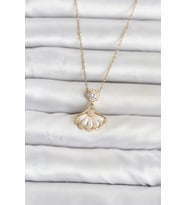 316L Çelik Zincir Gold Renk Yelpaze Model Kadın Kolye TJ-BKO11072